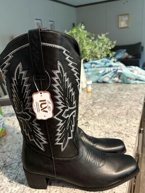 Black Western Embroidered Boot